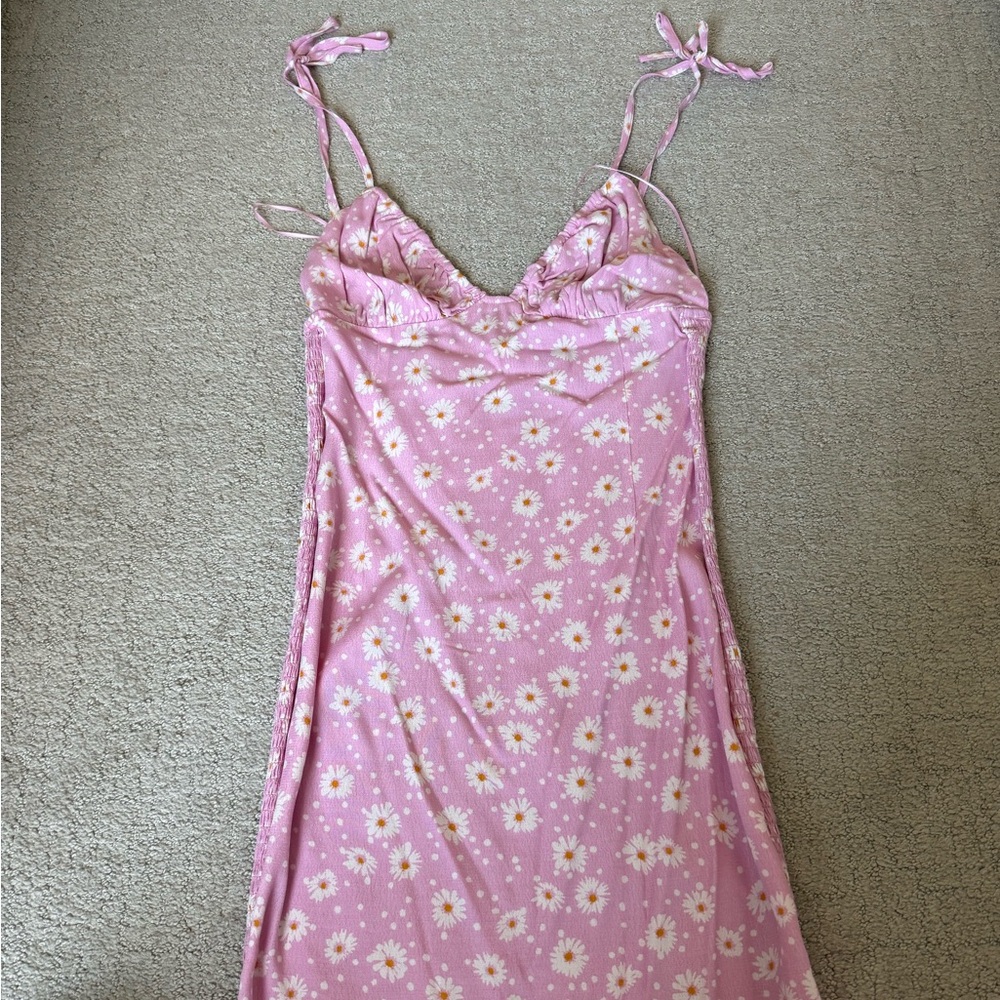 Boutique. Daisy Print Tie Strap Mini Dress